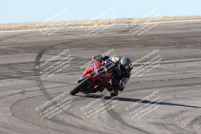 media/Jan-15-2026-Racers Edge (Thu) [[dfebeb70ab]]/3-B Group/Session 2 (Bowl Exit)/